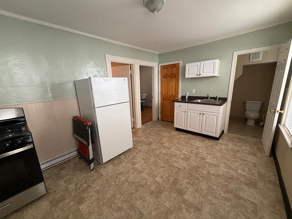 19 Oakland St #1