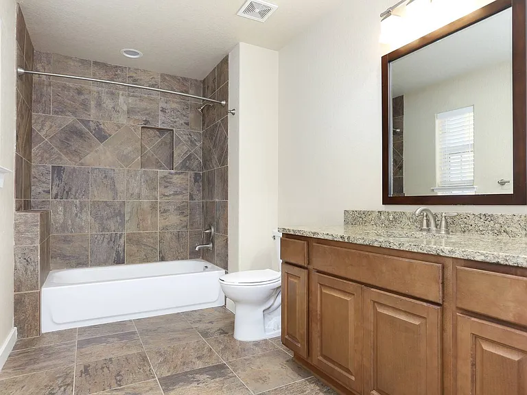 211 Circle Ct — Photo 18