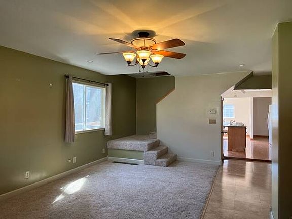 2nd image of 112 N B St