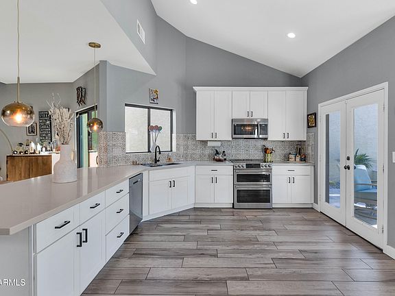 5th image of 7252 E MAVERICK Road