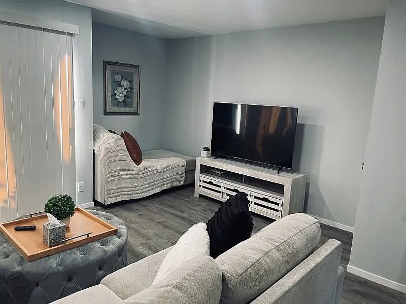 2 bed, $3,195 — Photo 4