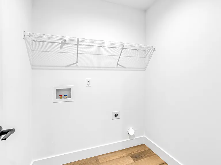 111 Iris Ln — Photo 10