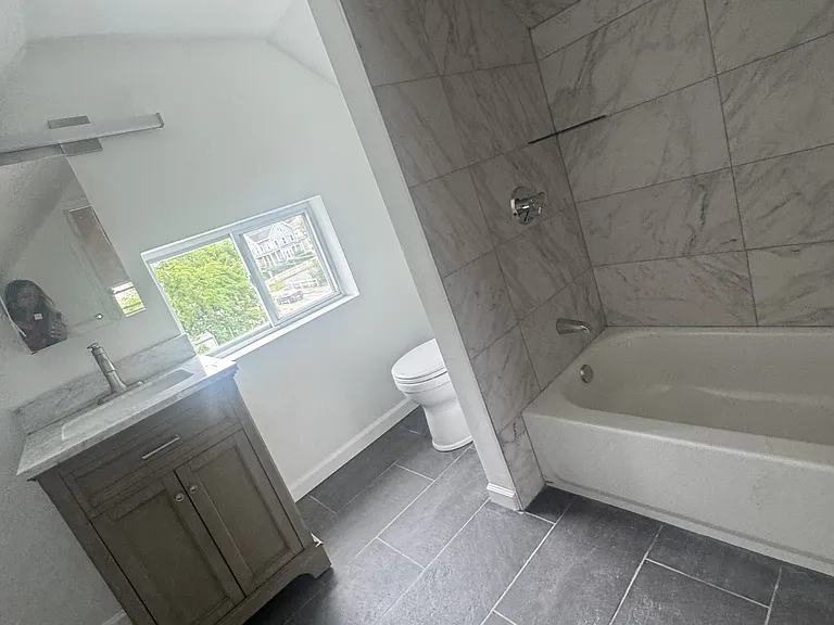 114 Prospect St #3 — Photo 6