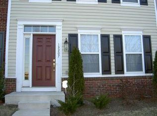 13207 Village Square Dr, Centreville, VA 20120