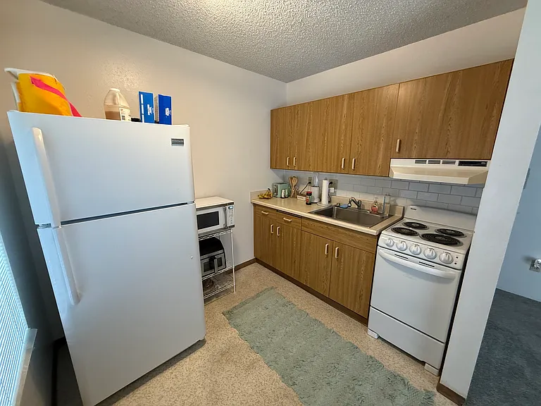 535 NE Maiden Ln #319 — Photo 2