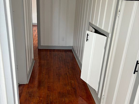 4th image of 347 Parker Ave #32A