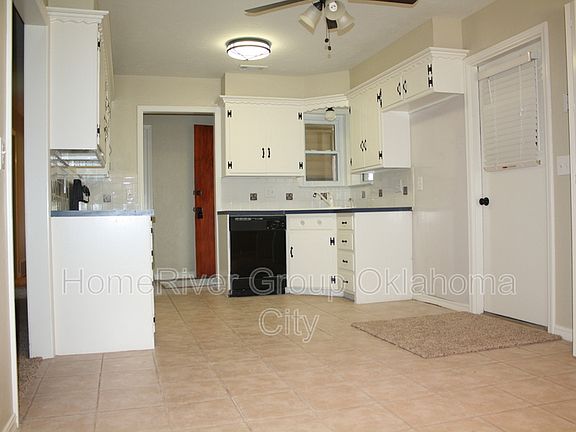5th image of 4921 NW 26th St
