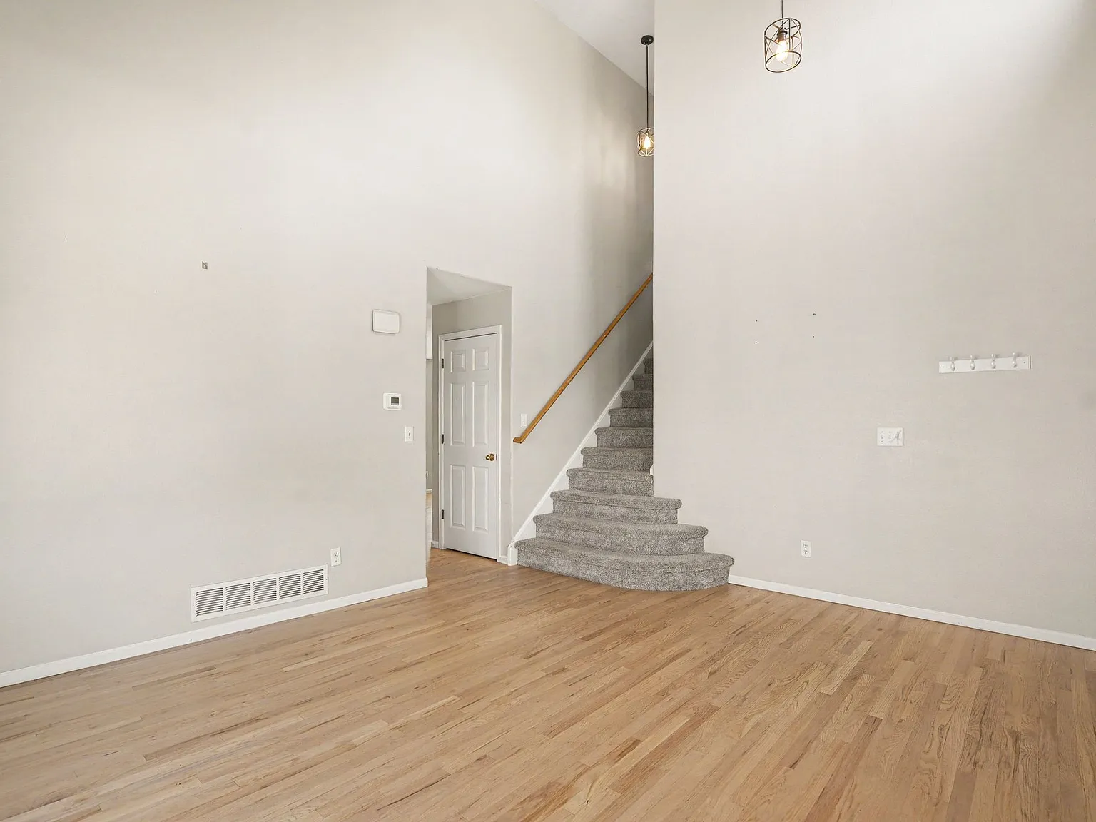 1440 E 128th Ct — Photo 3