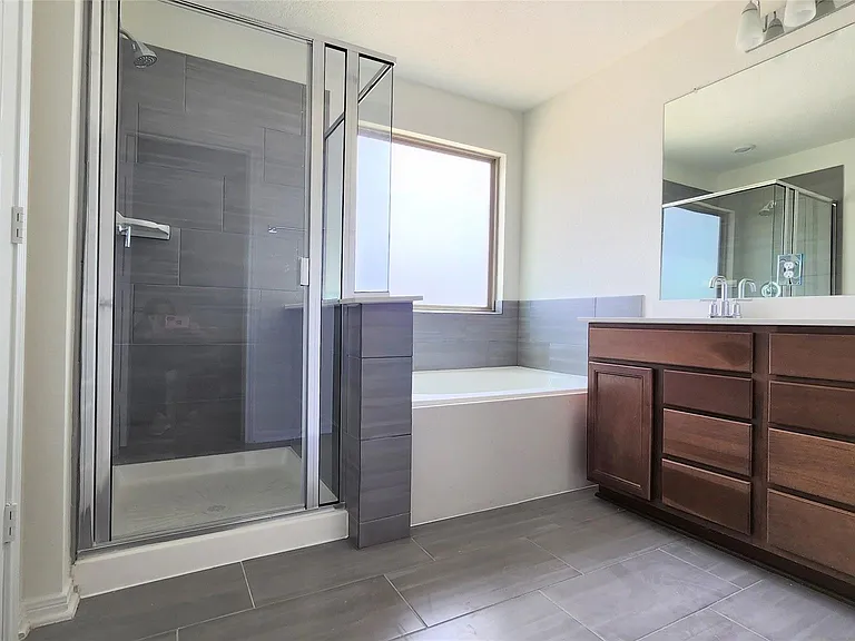 1235 Bryman Dr — Photo 12