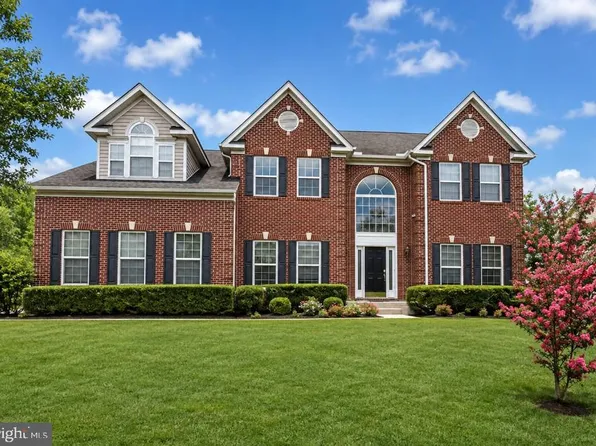 7203 Glen Pine St, Glenn Dale, MD 20769