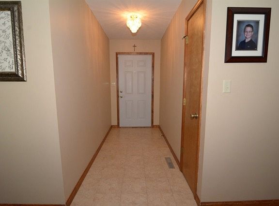 3rd image of 1435 Westwood Hills Dr