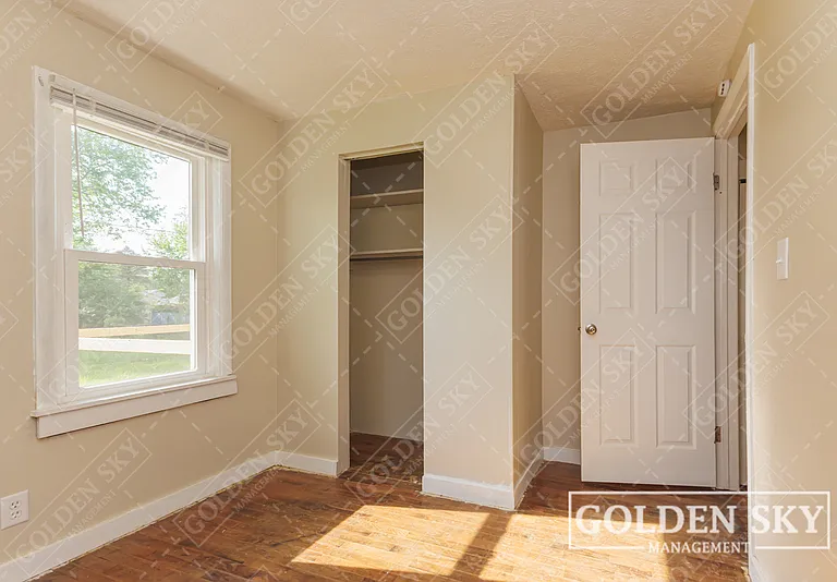 609 N Waldemere Ave — Photo 8