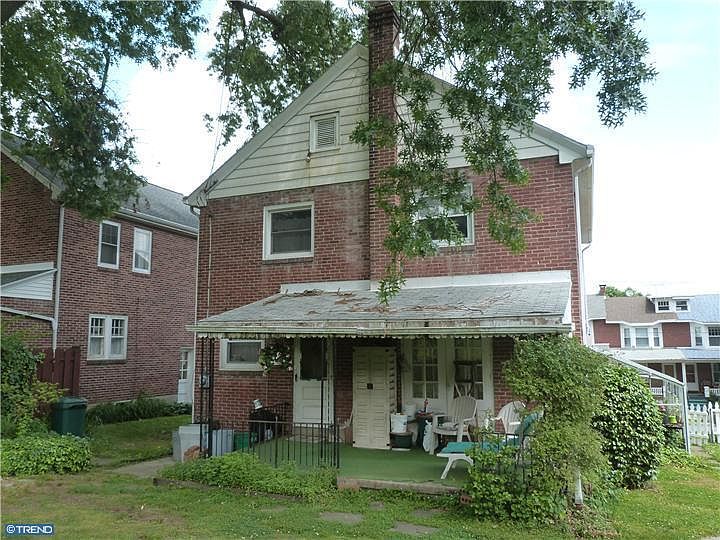 2nd image of 306 2nd St