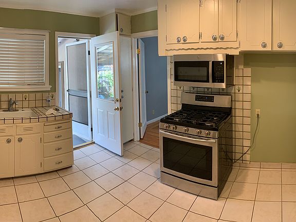 4th image of 1324 Keoncrest Ave