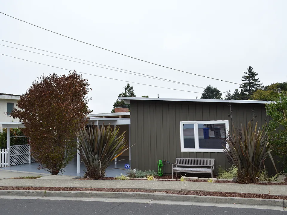 2239 Mira Vista Dr