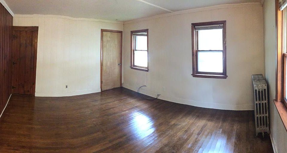 1st image of 37 Main St