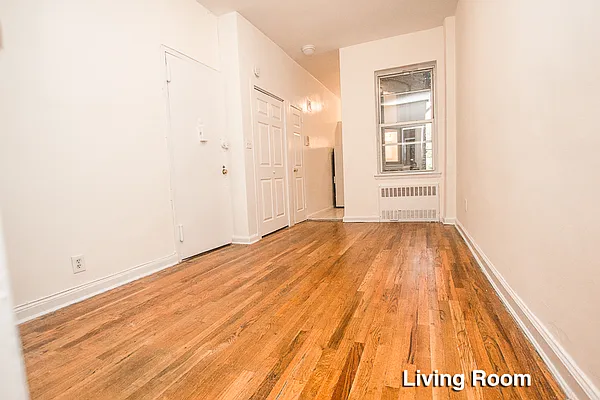 Rented by Jonis Realty | media 7