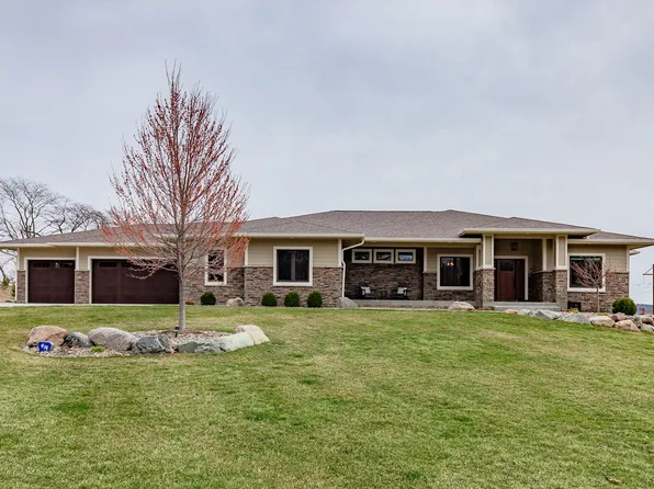 36300 Spruce Cir, Van Meter, IA 50261
