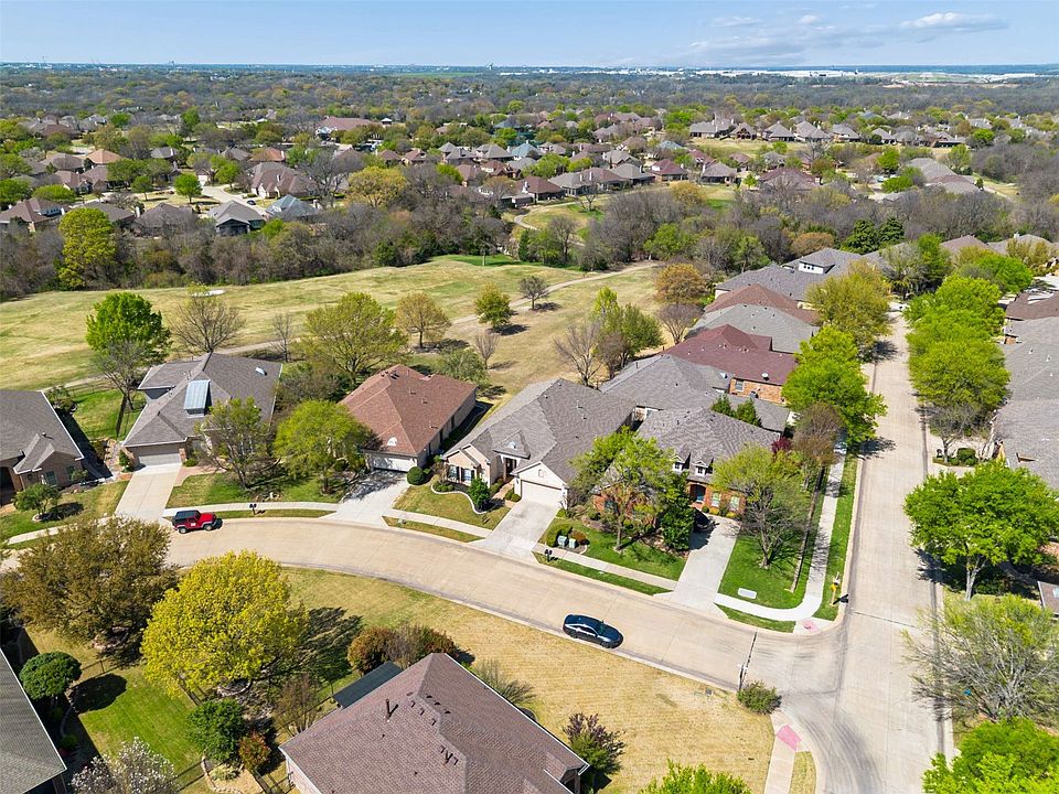 1st image of 379 Southern Hills Dr