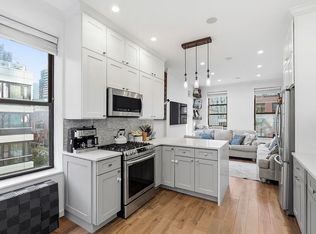 453 W 54th St APT 4A, New York, NY 10019