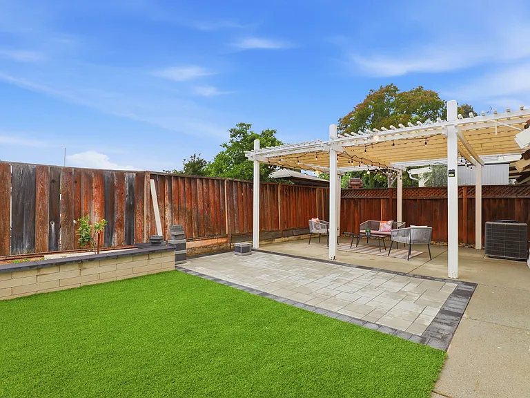 17515 Montoya Cir — Photo 36