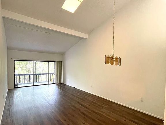 3rd image of 7270 Cloister Dr