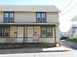 16 E Locust St, Ephrata, PA 17522