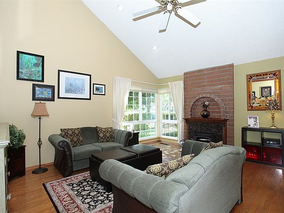 2nd image of 291 Dondero Way