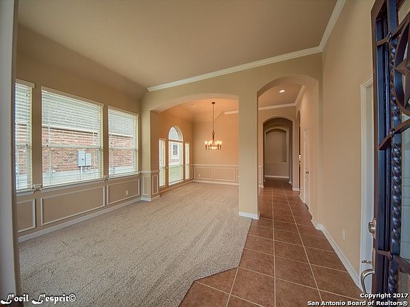 3rd image of 9050 Woodland Trce