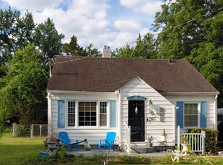 1716 W Monroe St, Herrin, IL 62948