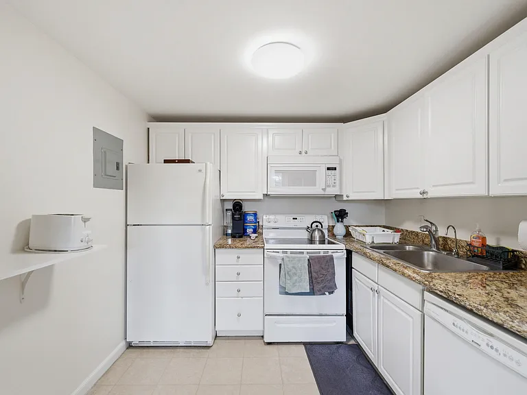 387 Flanders Way #I — Photo 11