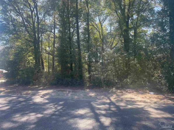 100 Blk Tower Rd, Pensacola, FL 32534