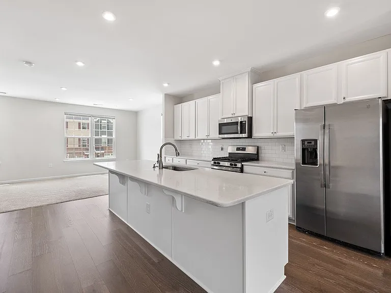 214 Tamworth Crk — Photo 14