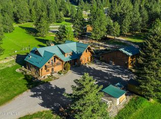 1512 E Open Gate Ln, Harrison, ID 83833