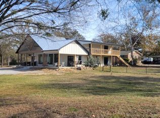 317 Kiowa Dr E, Lake Kiowa, TX 76240