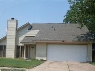 9819 Sagecastle Ln, Houston, TX 77089