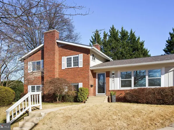 5901 Kingsford Pl, Bethesda, MD 20817