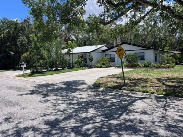 306 19th St E, Bradenton, FL 34208