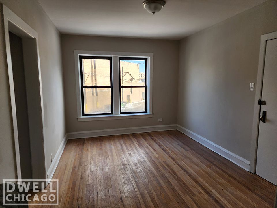 1st image of 3314 W Schubert Ave