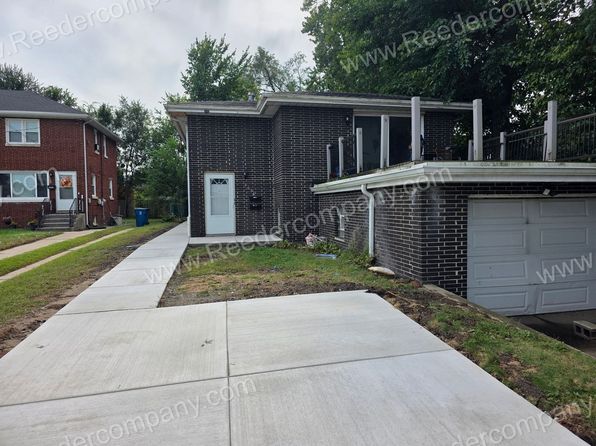 1636 172nd St Floor 1