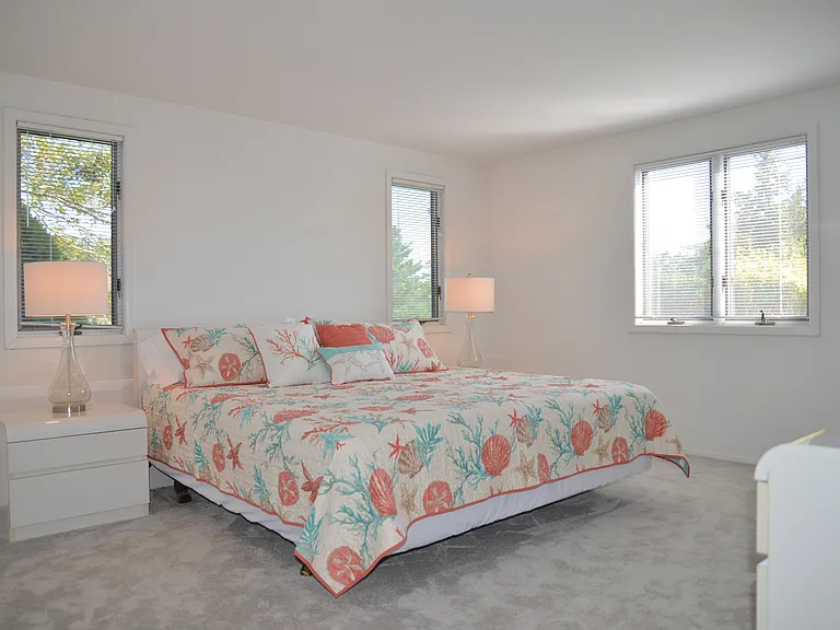 14 Canal Way — Photo 8