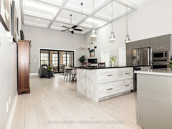 5th image of 28 George St