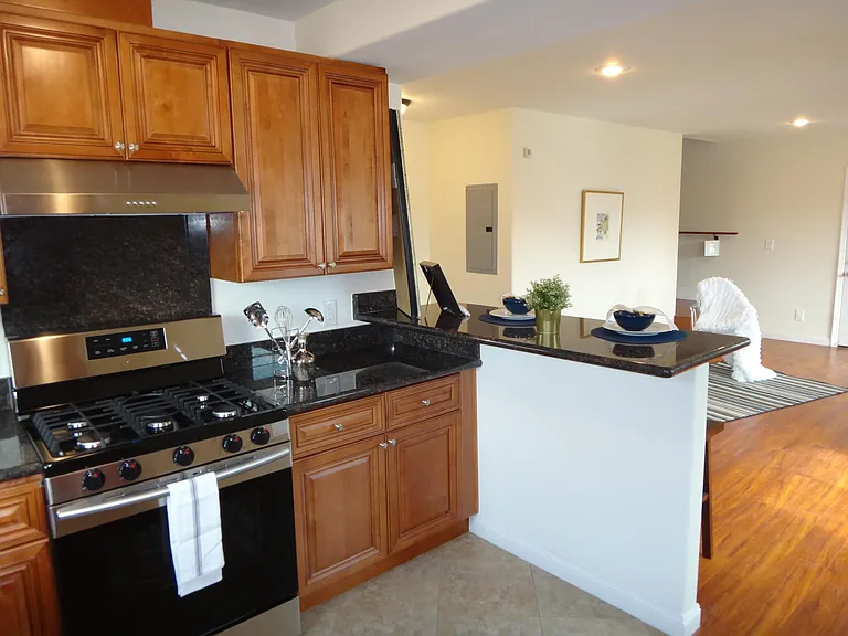 6721 Rosemead Blvd #A — Photo 11