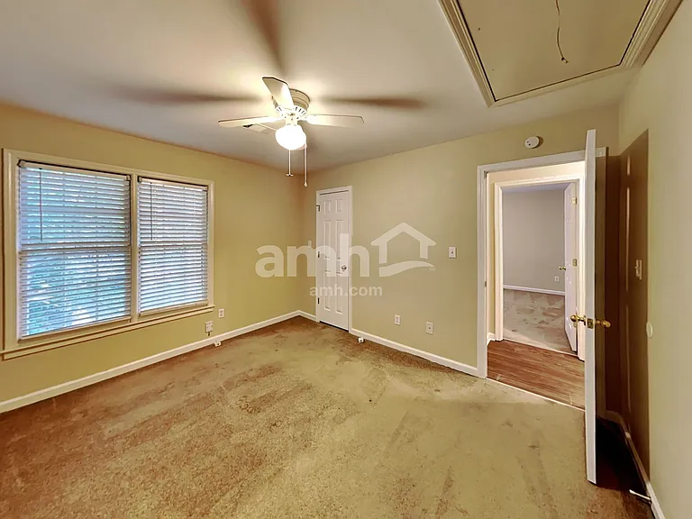 1514 Shadow Ridge Cir — Photo 15