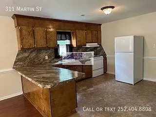 311 Martin St — Photo 2