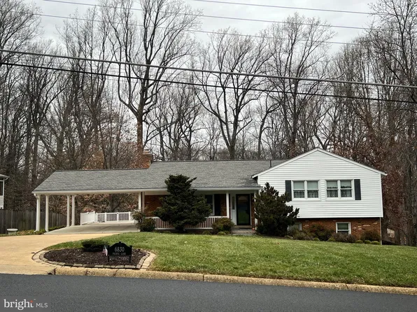 6830 Pacific Ln, Annandale, VA 22003