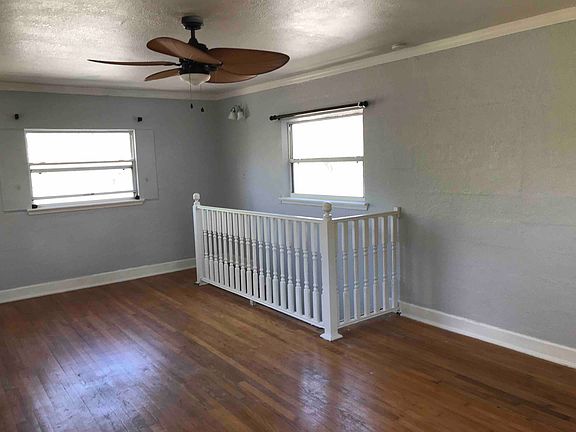 3rd image of 391 Terry Ln #1