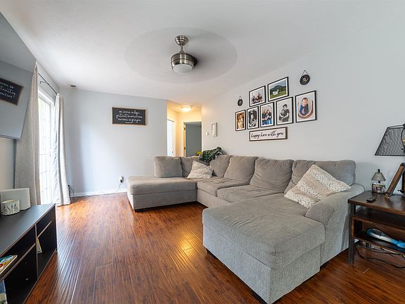3rd image of 4034 Shadwell Dr