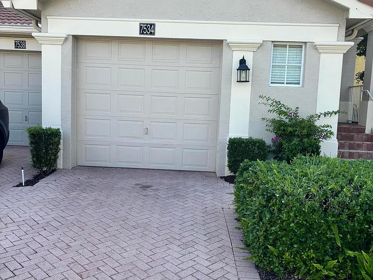 7534 SW Herrington Ln — Photo 3