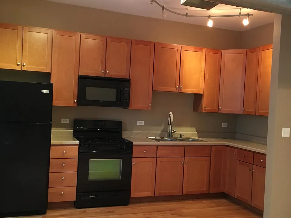 2029 W Race Ave #1R